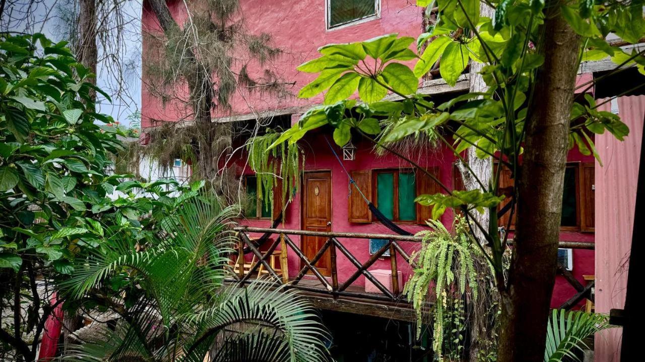 Hostal Mamacucha Montañita エクステリア 写真